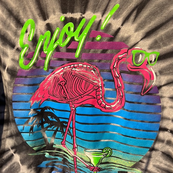 Gray & white tie die short sleeve T-shirt electric pink flamingo ENJOY! - Picture 2 of 4